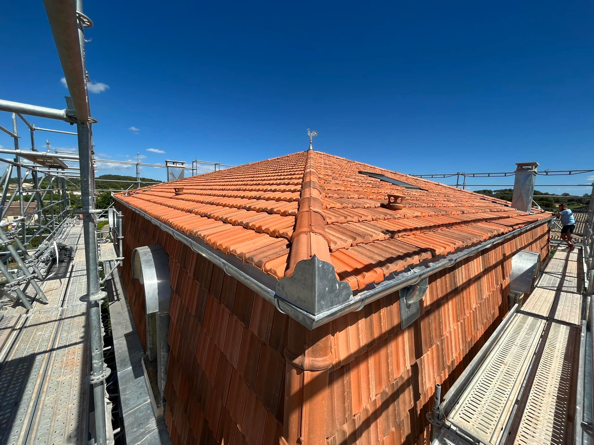 MASCLAUX TOITURE - Professionnels en nettoyage de toiture proche d'Alès